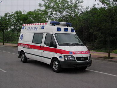 纳雍县救护车护送